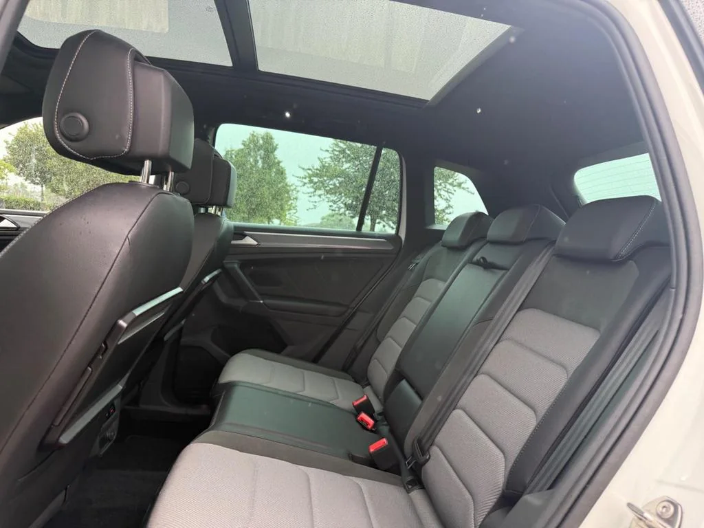 2016 Volkswagen Tiguan R-Line photo 11