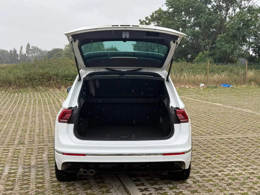 2016 Volkswagen Tiguan R-Line photo 14