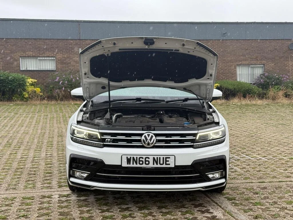 2016 Volkswagen Tiguan R-Line photo 15